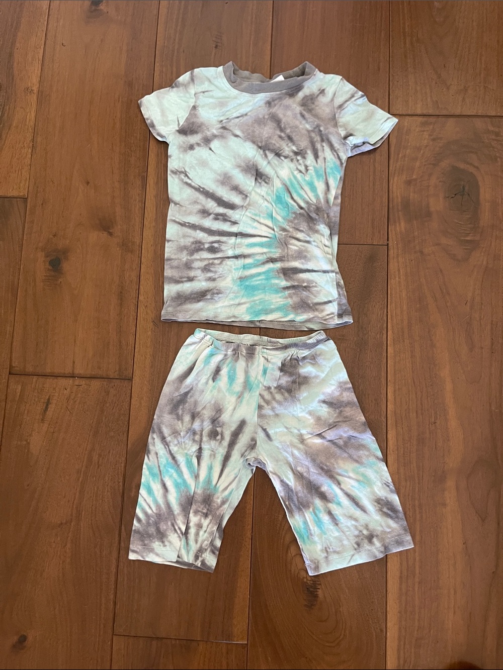Kids Tie-Dye Short Sleeve Pajama Set in Teal & Gray